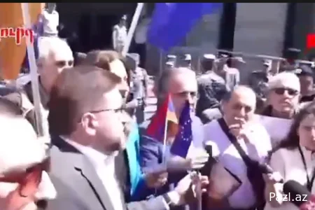 Ереванцы протестуют против приезда Лаврова