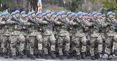 Азербайджан отмечает День Вооруженных сил