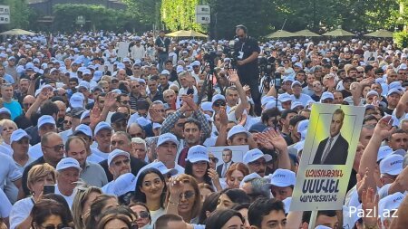 В Ереване требуют свободу Карапетяну