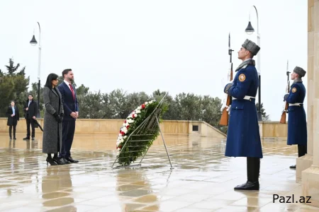 Вице-президент США на Аллее Шехидов