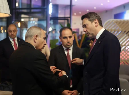 Встретились в Париже Байрактар и Пашинян