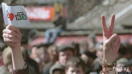 Как Путин "мочил в сортире" демократию